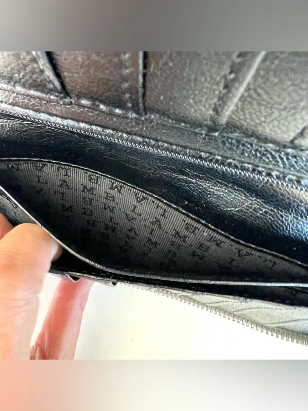 L.A.M.B. Gwen Stefani Gray Smooth Leather Black Logo Full Zipper Around Wallet